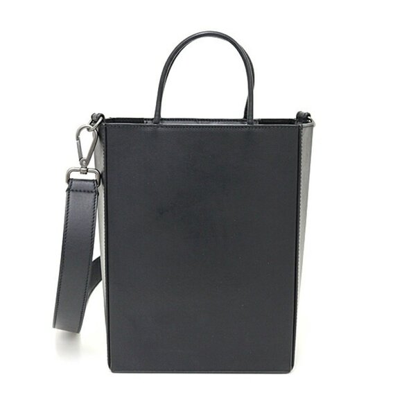 FENDI Black Shoulder Bag - Picture 2 of 6